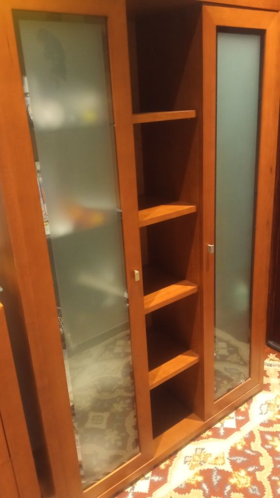 Móveis de Entrada / Sala em Cerejeira com Vidro (Espelho Incluído)