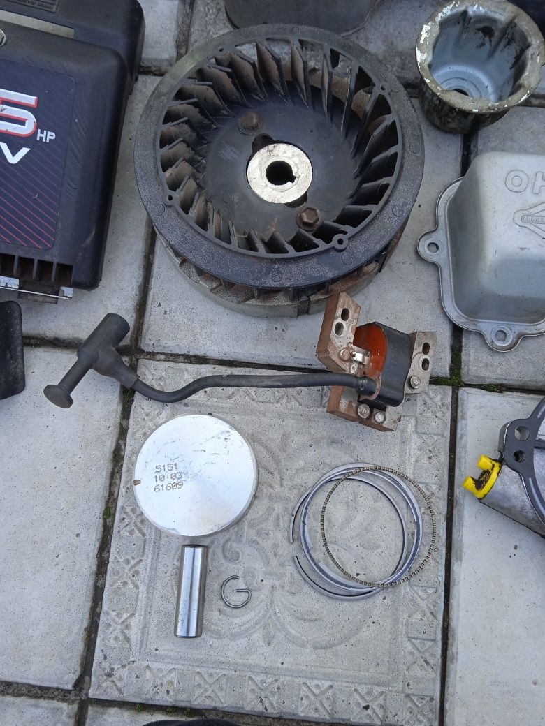 Briggs and Stratton Intec 206 Двигун по з/ч до мотоблока