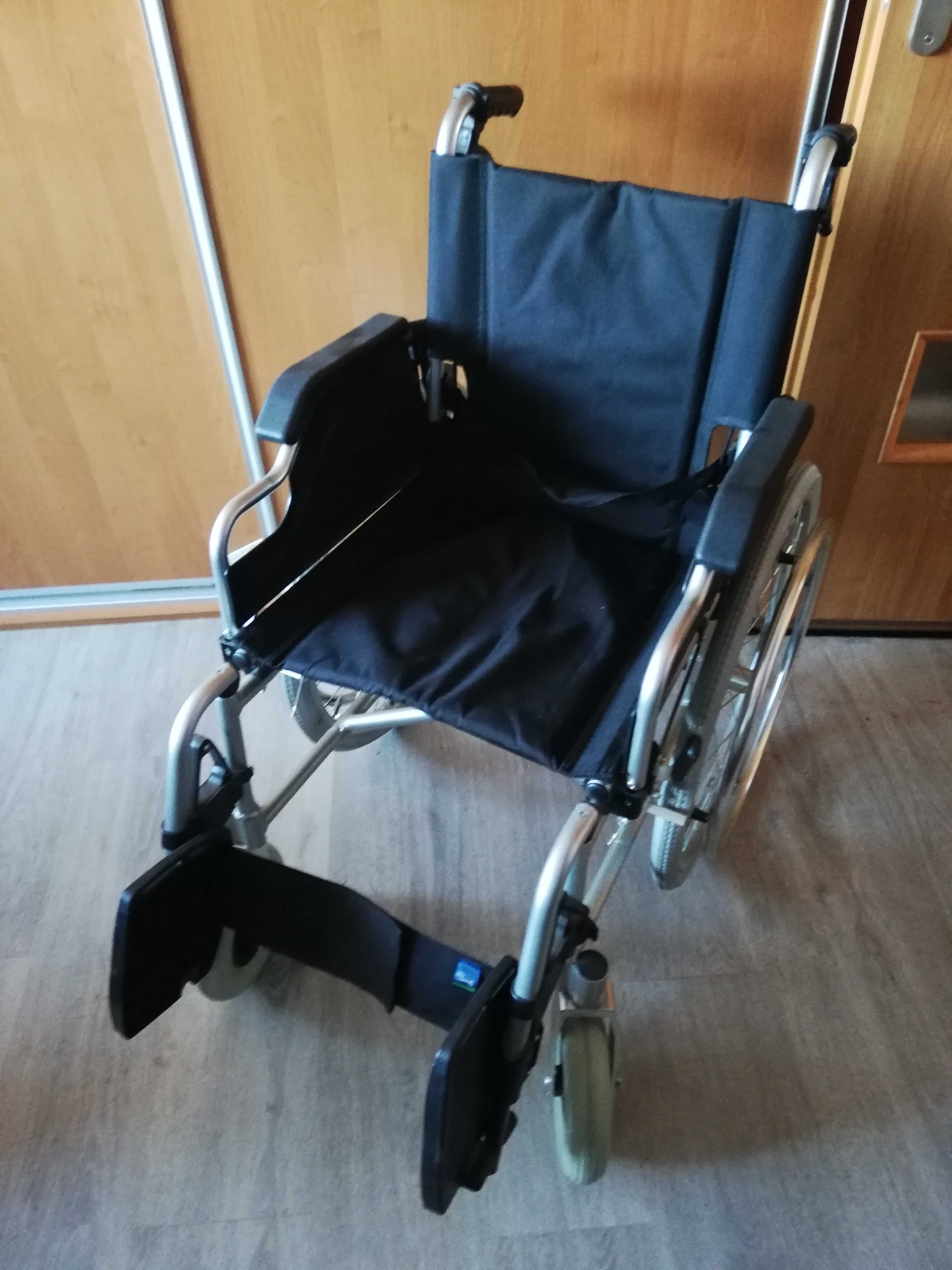 Wózek inwalidzki aluminiowy z hamulcami 908LJQ Timago