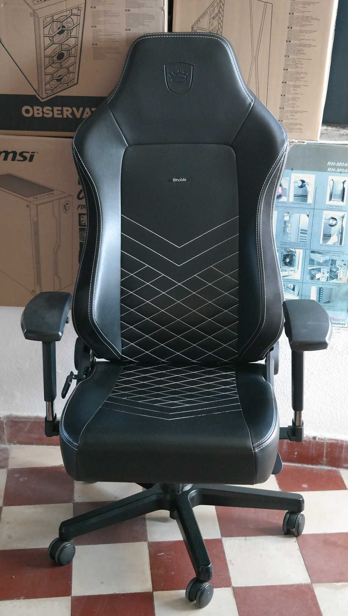 Cadeira gaming noblechairs Hero