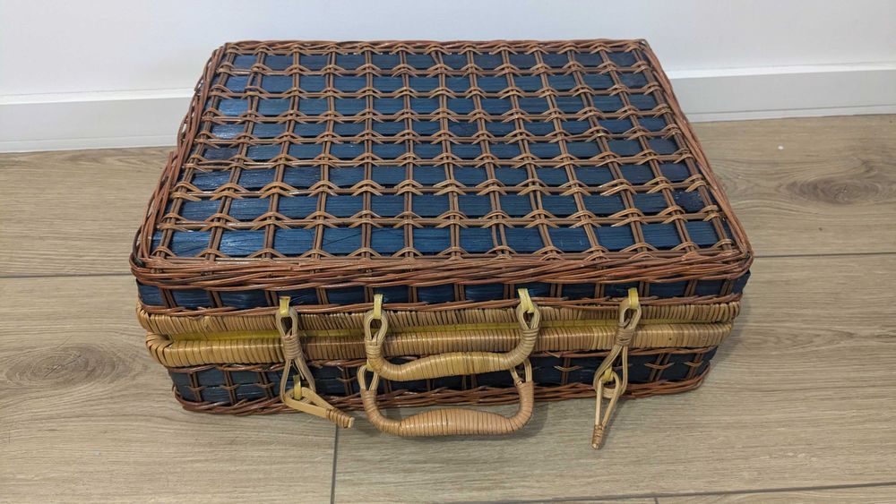 Сервиз кофейный в корзине