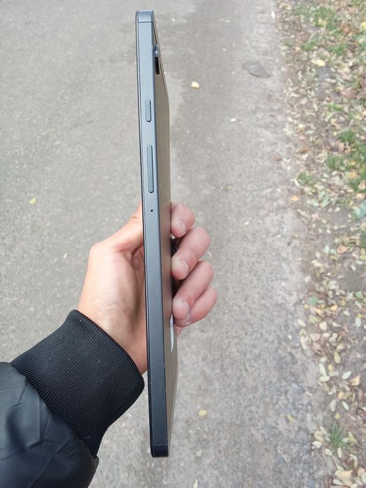 Samsung galaxy tab a9 на 12 на 256 на заводских настройках обменяю