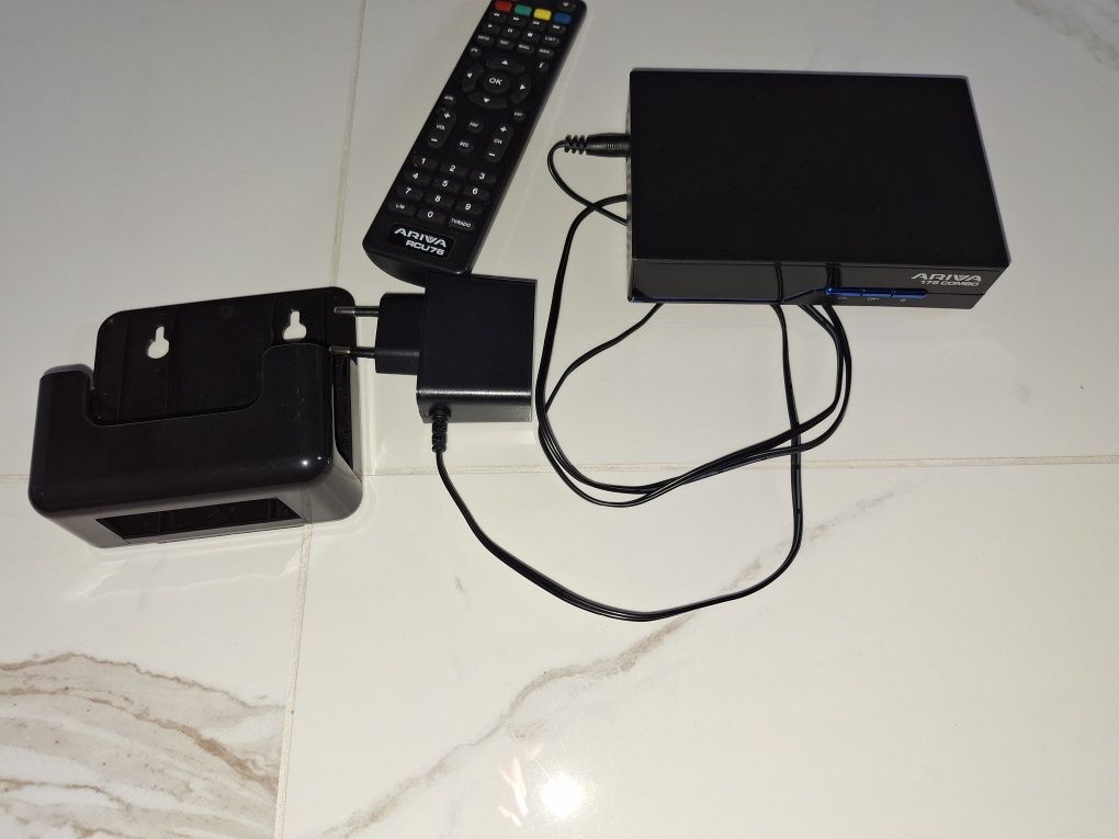 Dekoder Ariva T75 Combo
