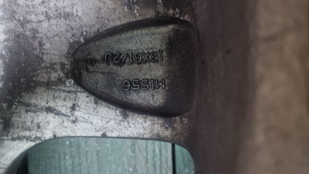 Диски з резиною r16