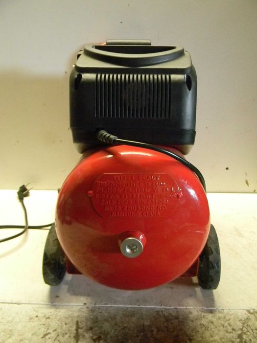 kompresor bezolejowy sprężarka TC-AC 200/24/8 OF EINHELL