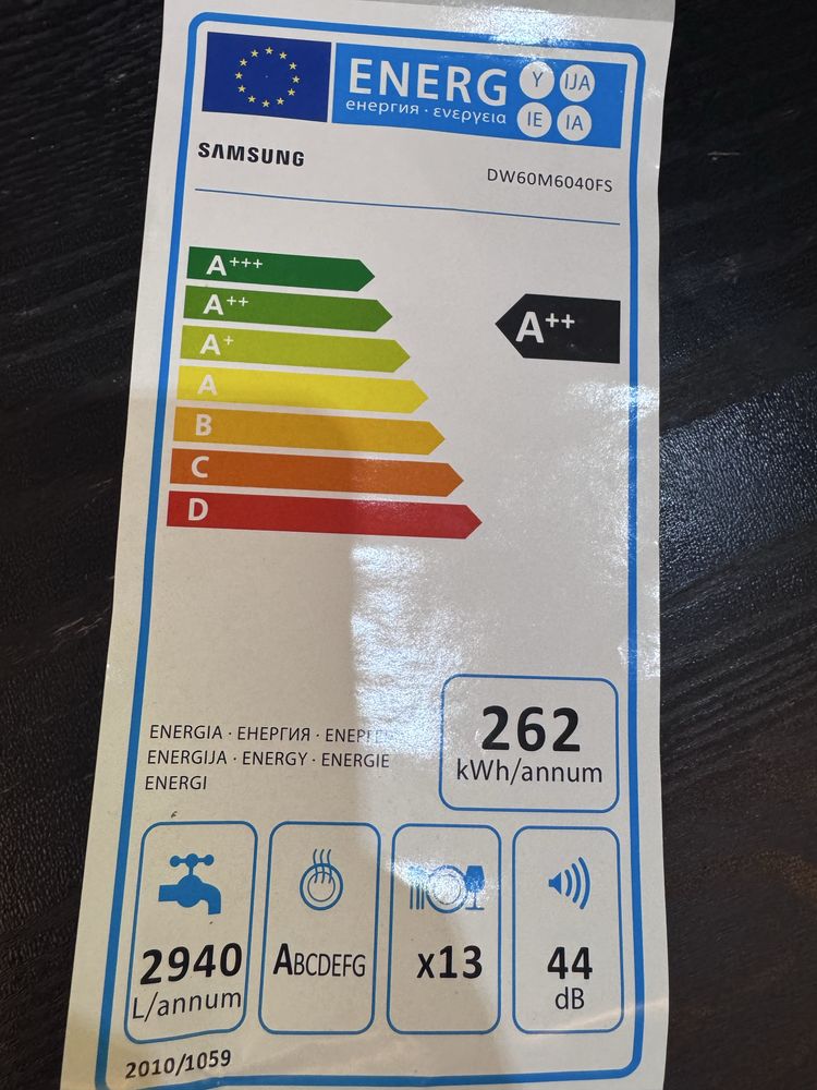 Lava Loiça Samsung Dw60m6040FS