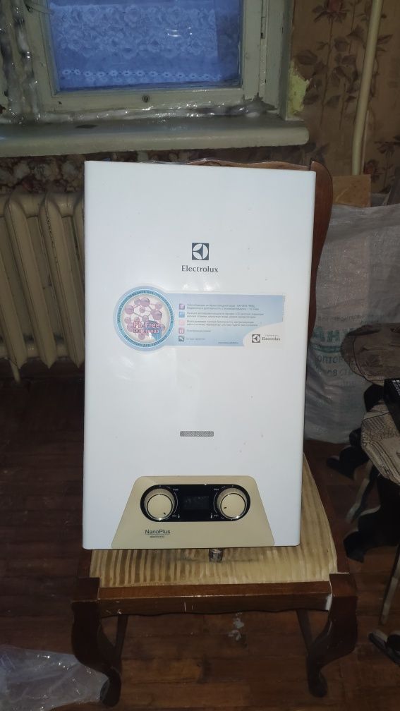 Продам газову колонку Electrolux gwh 265 ern nanoplus