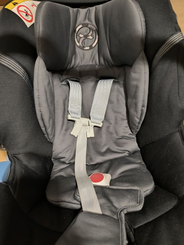 Fotelik samochodowy dla dziecka Cybex Aton 4 0-13kg po jednym dziecku