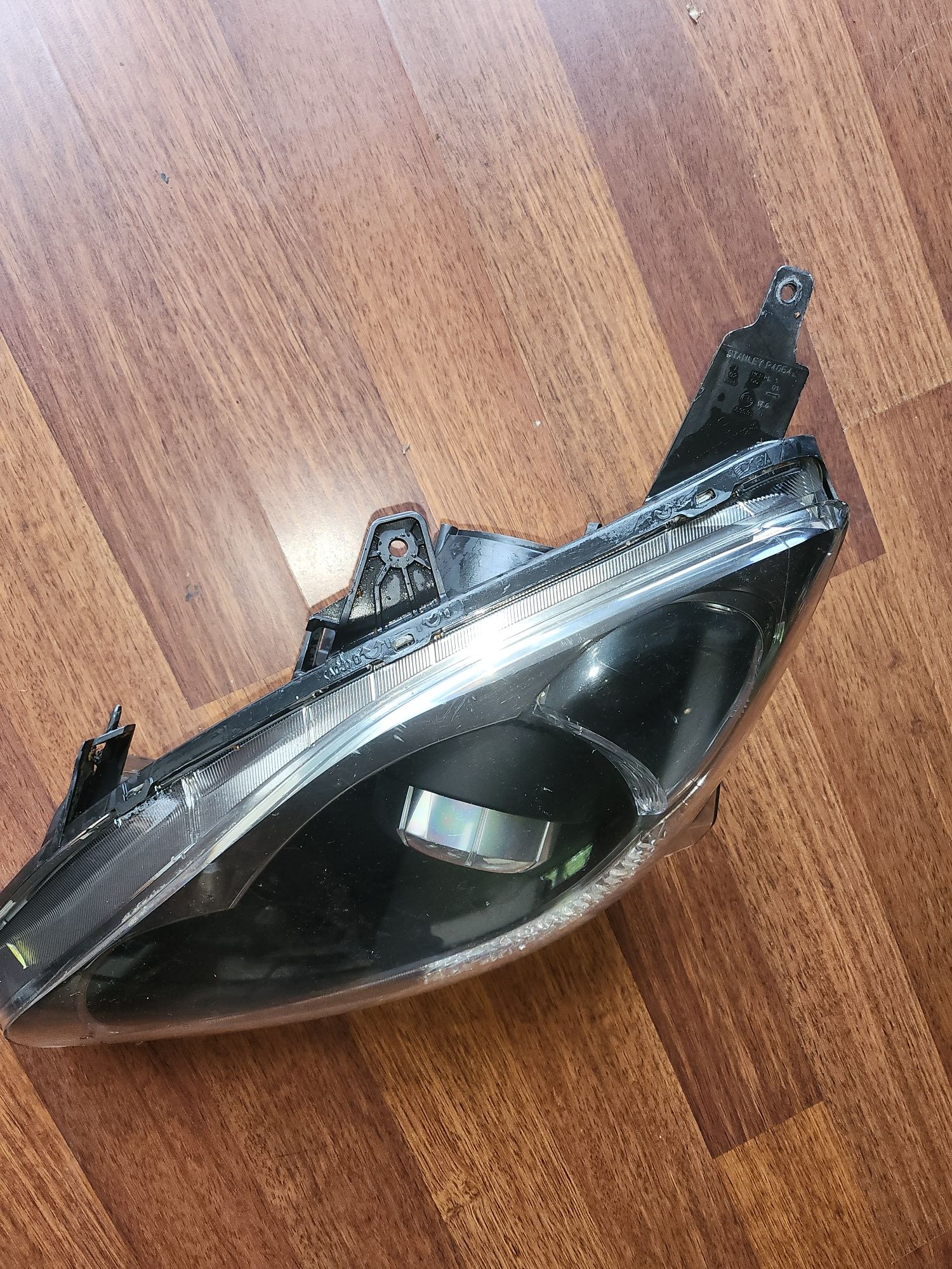 Lampa Lewa Honda Civic VII lift ne 33. 150- S5T- G61