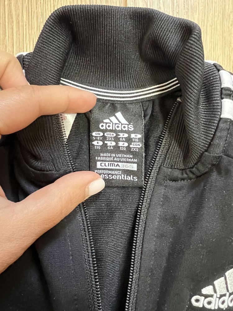 Вітровка, мастерка, куртка Adidas, спортивний костюм 5-6 років, 116см