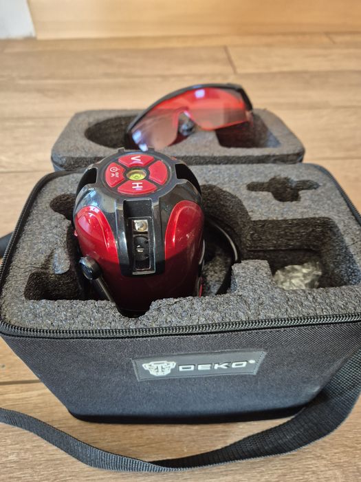 Laser krzyżowy Deko 4V1H 5 linii 6 punktów