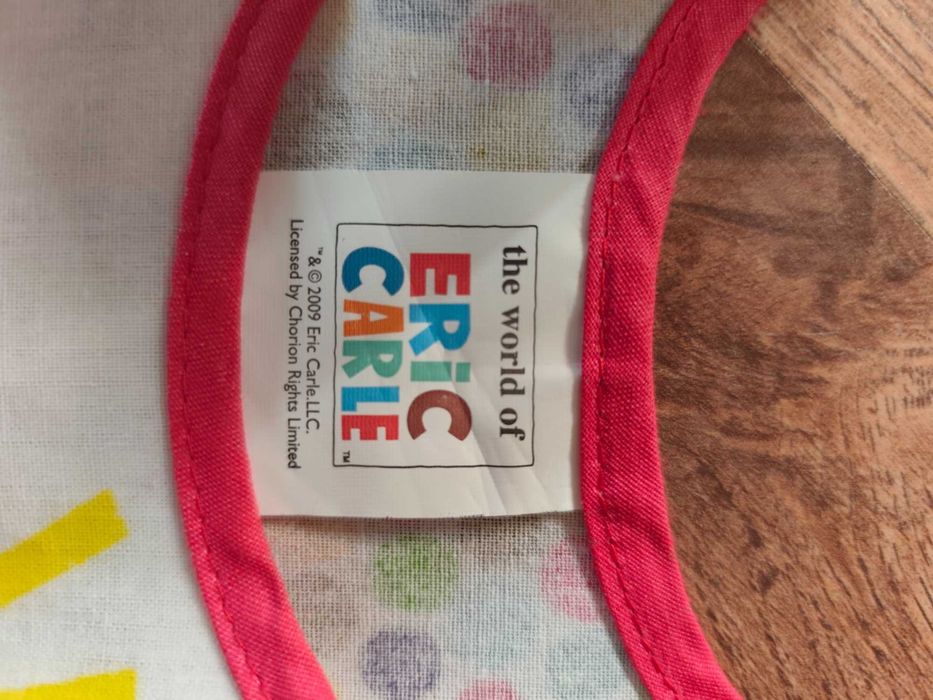 Fartuszek dziecięcy  The very hungry Caterpillar Eric Carle