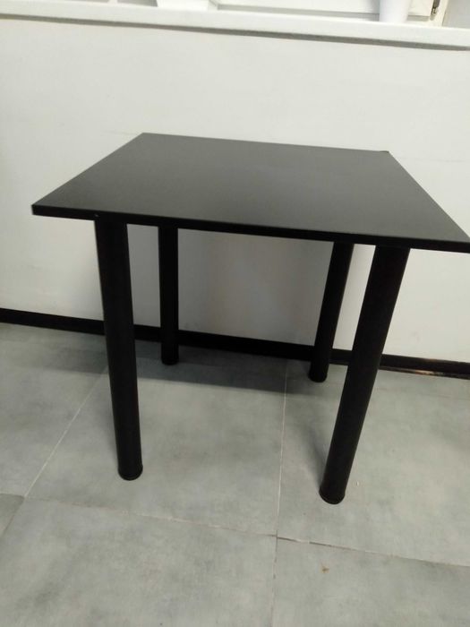 Stół czarny 70x70