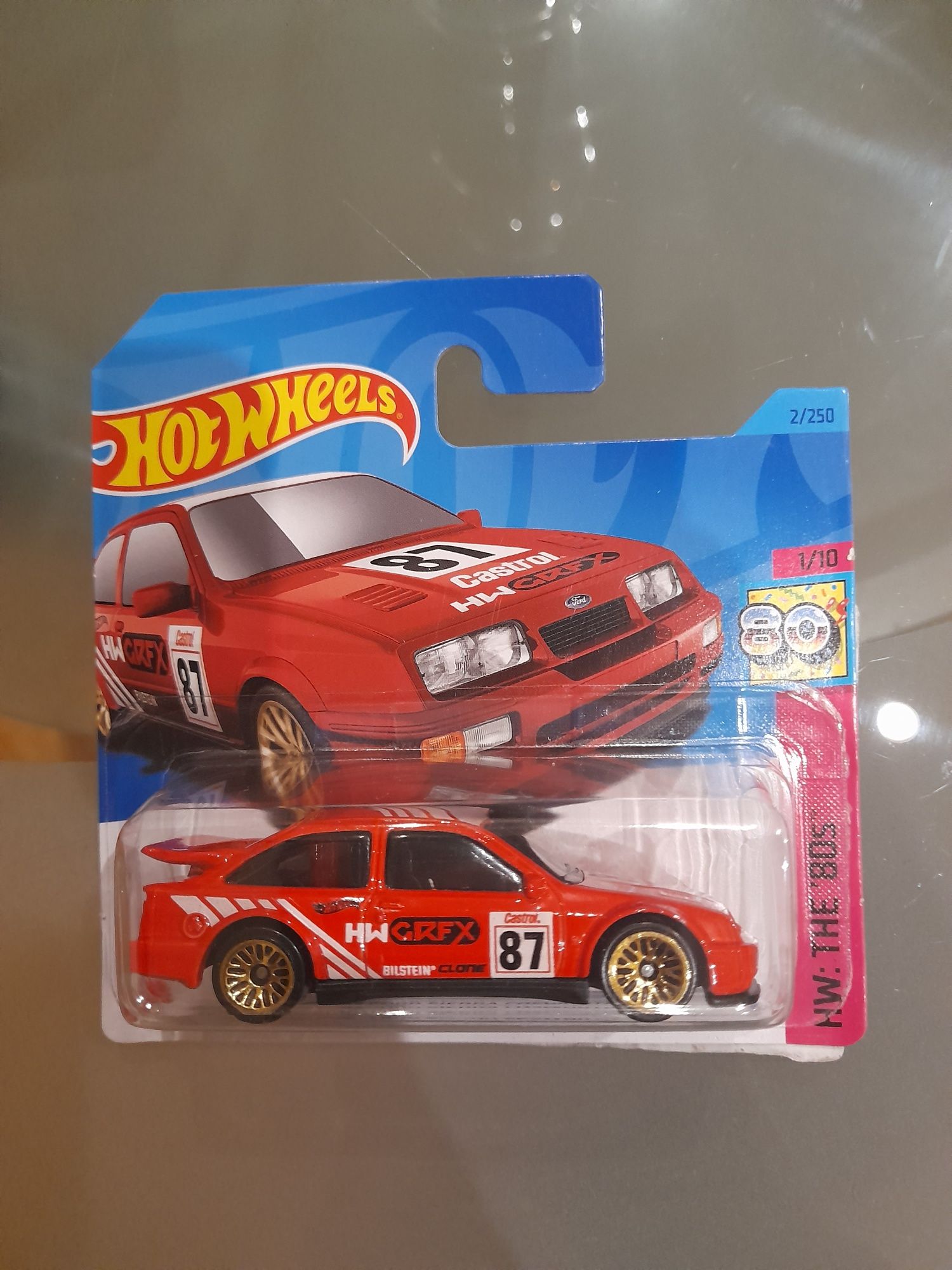 Hot Wheels 87 Ford Sierra Cosworth