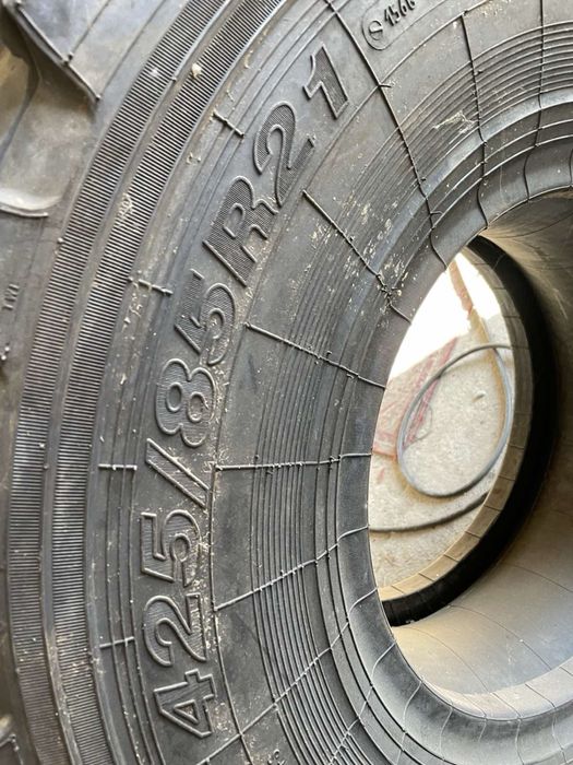 Шини вантажні 425-85R21