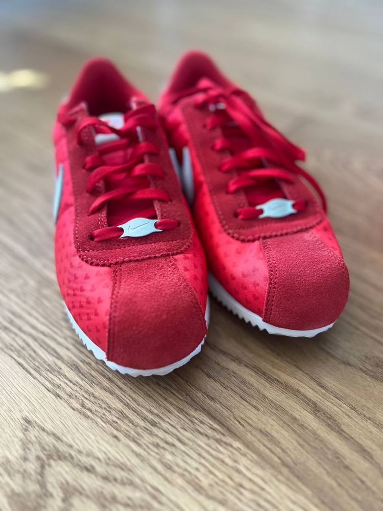Nike Cortez Valentine’s Day edition eur 38