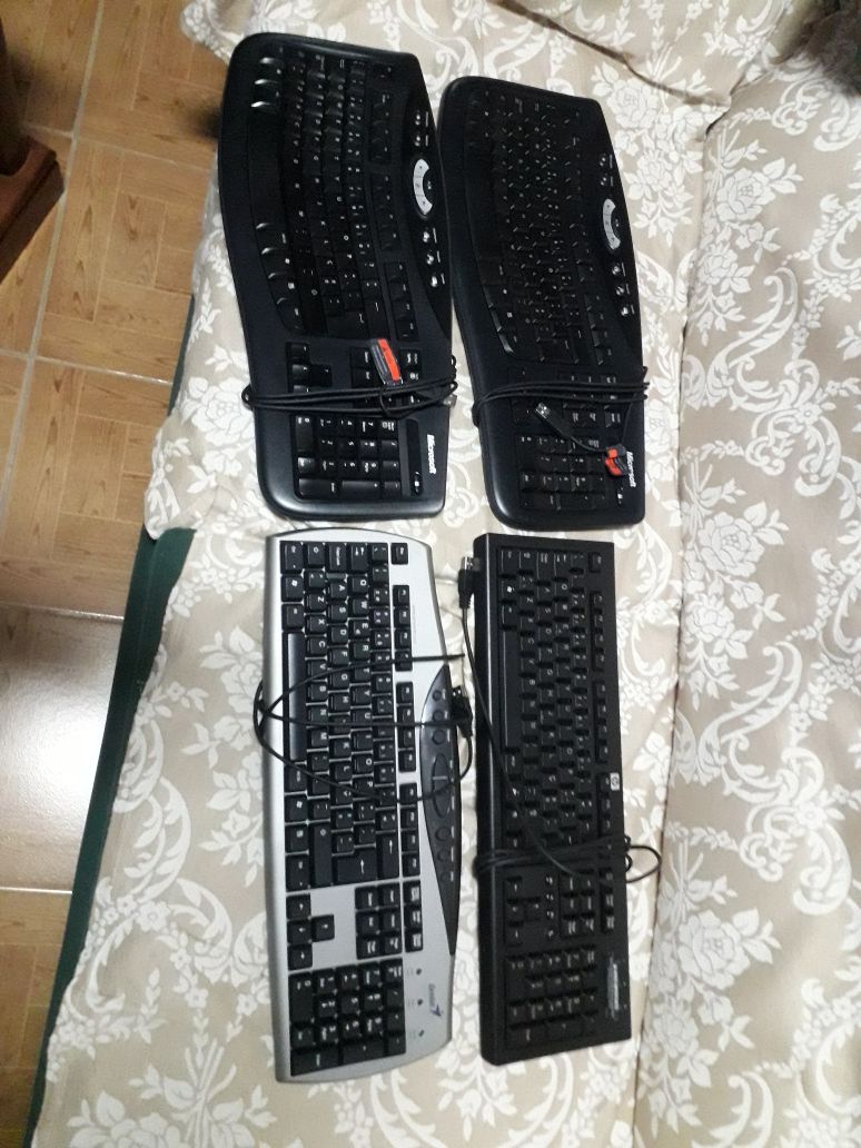 2 Teclados para computadores.