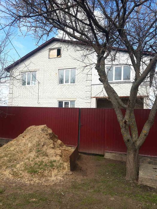ПРОДАМ великий недобудований БУДИНОК. Вул. Якимченка. Район: Бабичівка
