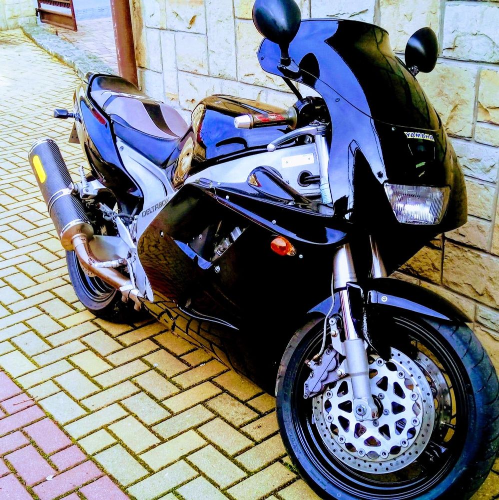 Yamaha FZR stan dobry