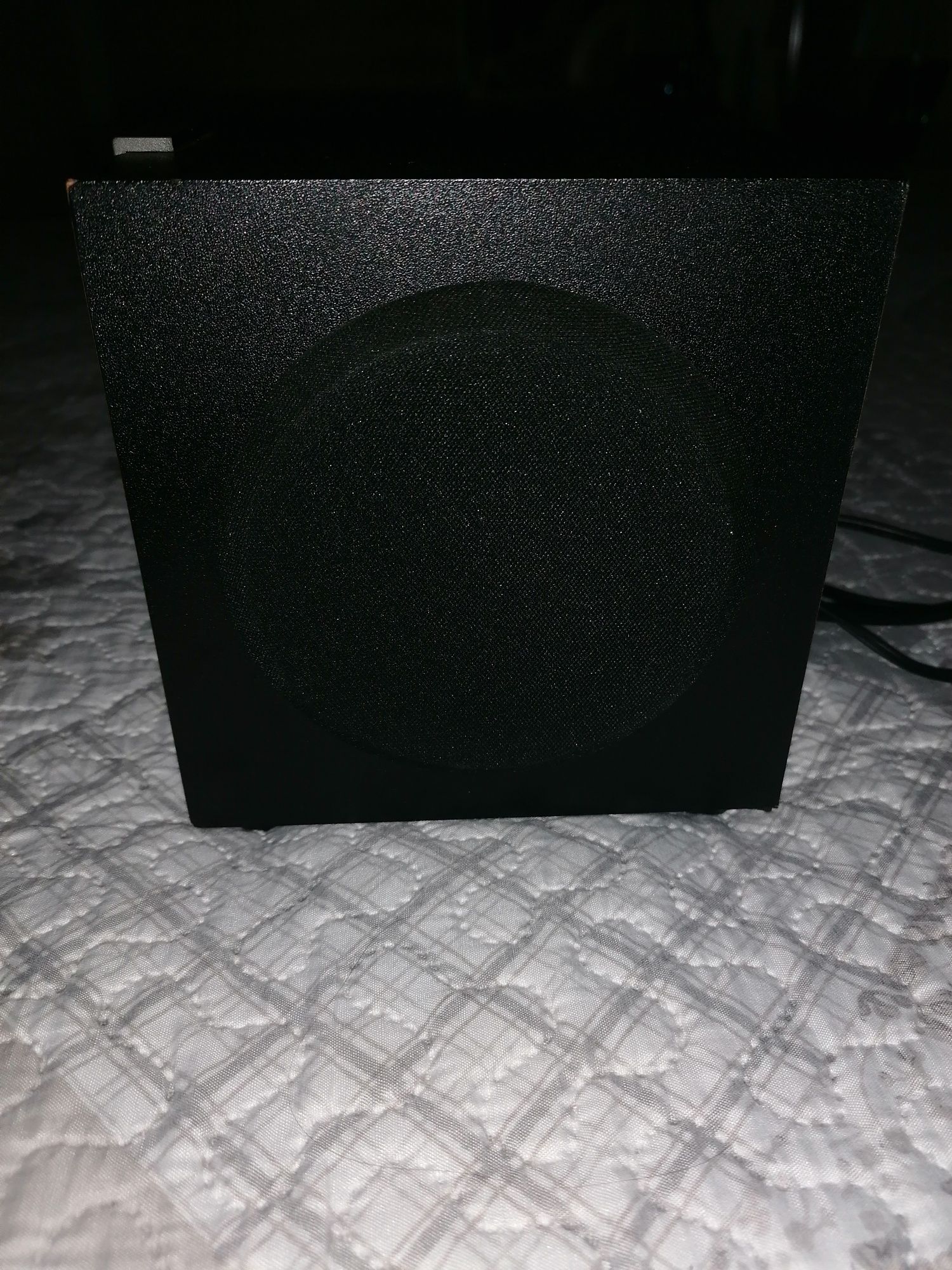 Aparelho de som com subwoofer