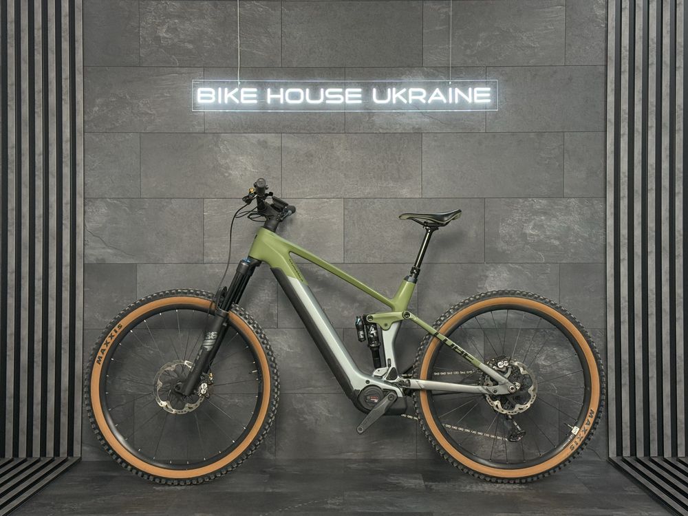 Cube Stereo TM двопідвісний карбоновий електровелосипед