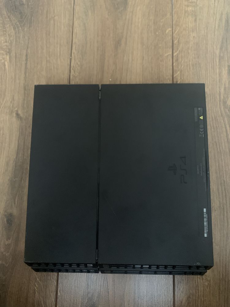 Play Station 4