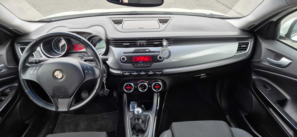 Alfa Romeo Giulietta 1.6JTD 2012 rok