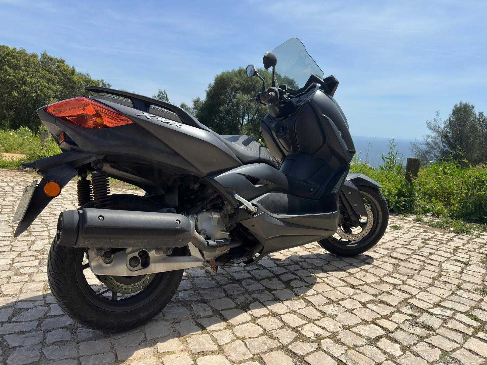 Yamaha X-Max 125cc