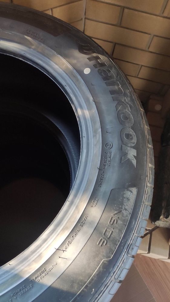 Шини Резина Hankook 235 60  R18