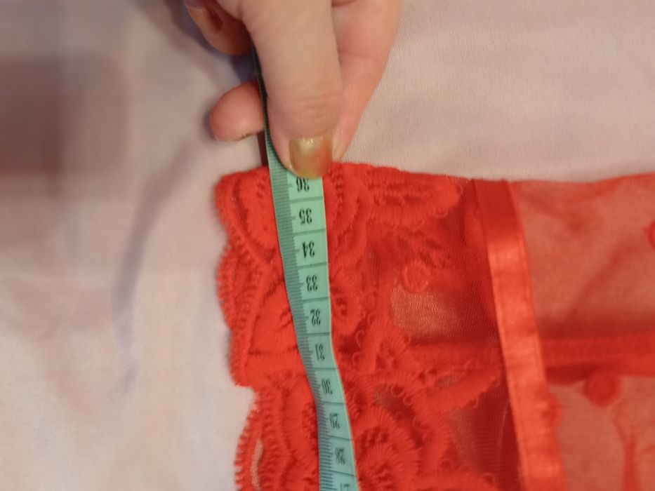 Komplet czerwonej bielizny. Nowy