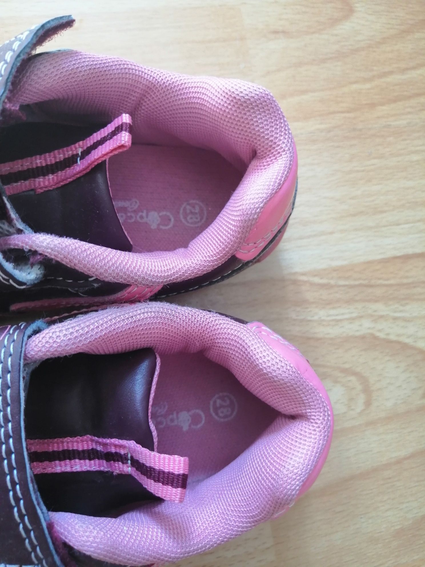 Buty sportowe na rzepy 28 Cupcake adidasy