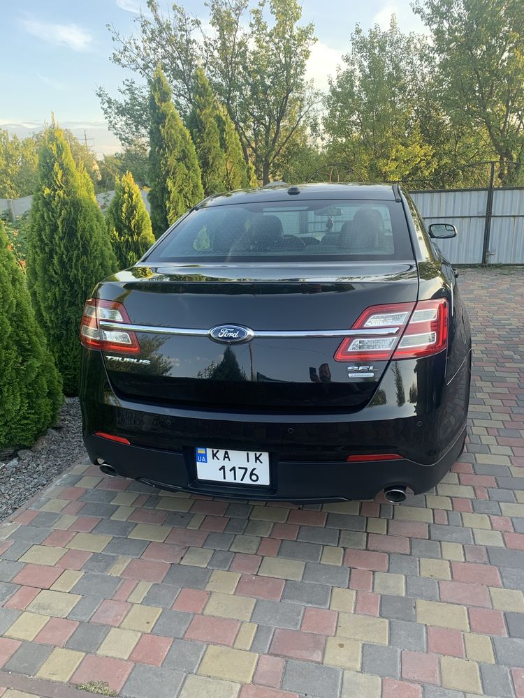Продам Ford Taurus 2.0 ecoboost