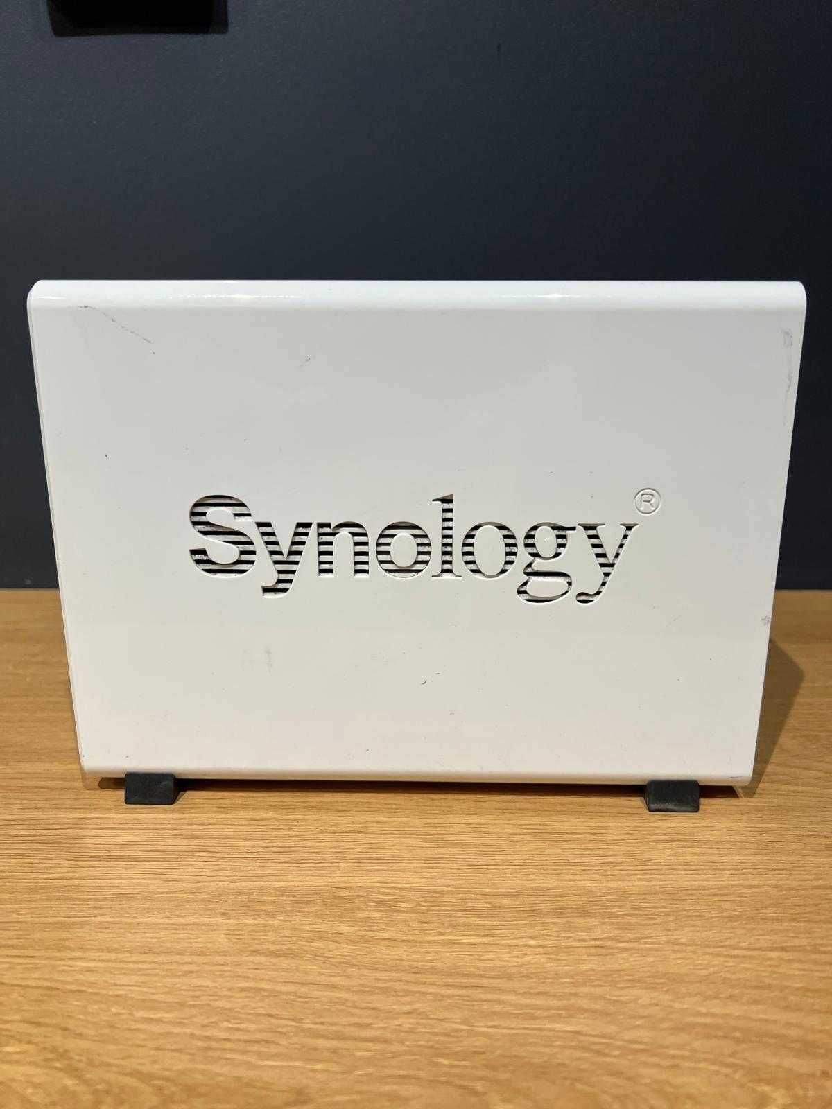 Serwer plików Synology DS115j (1xHDD, 800MHz, 256MB, 2xUSB, 1xLAN)