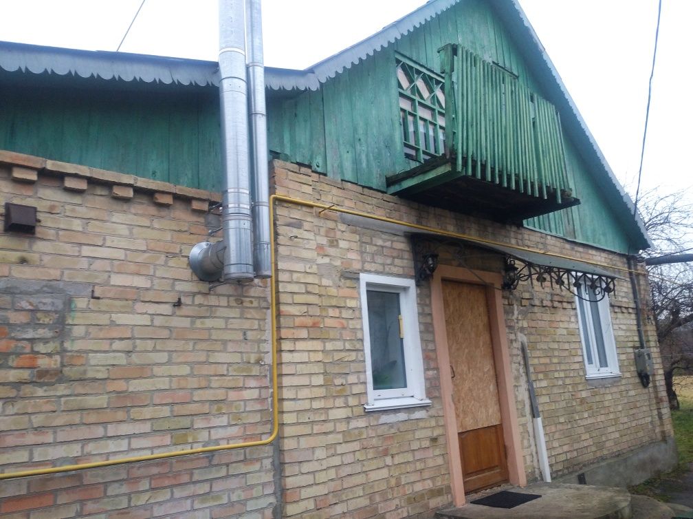 Будинок 118м² на 12 сотках у центрі Гостомеля