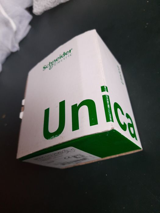 Ściemniacz 300W Schneider Electric seria Unica