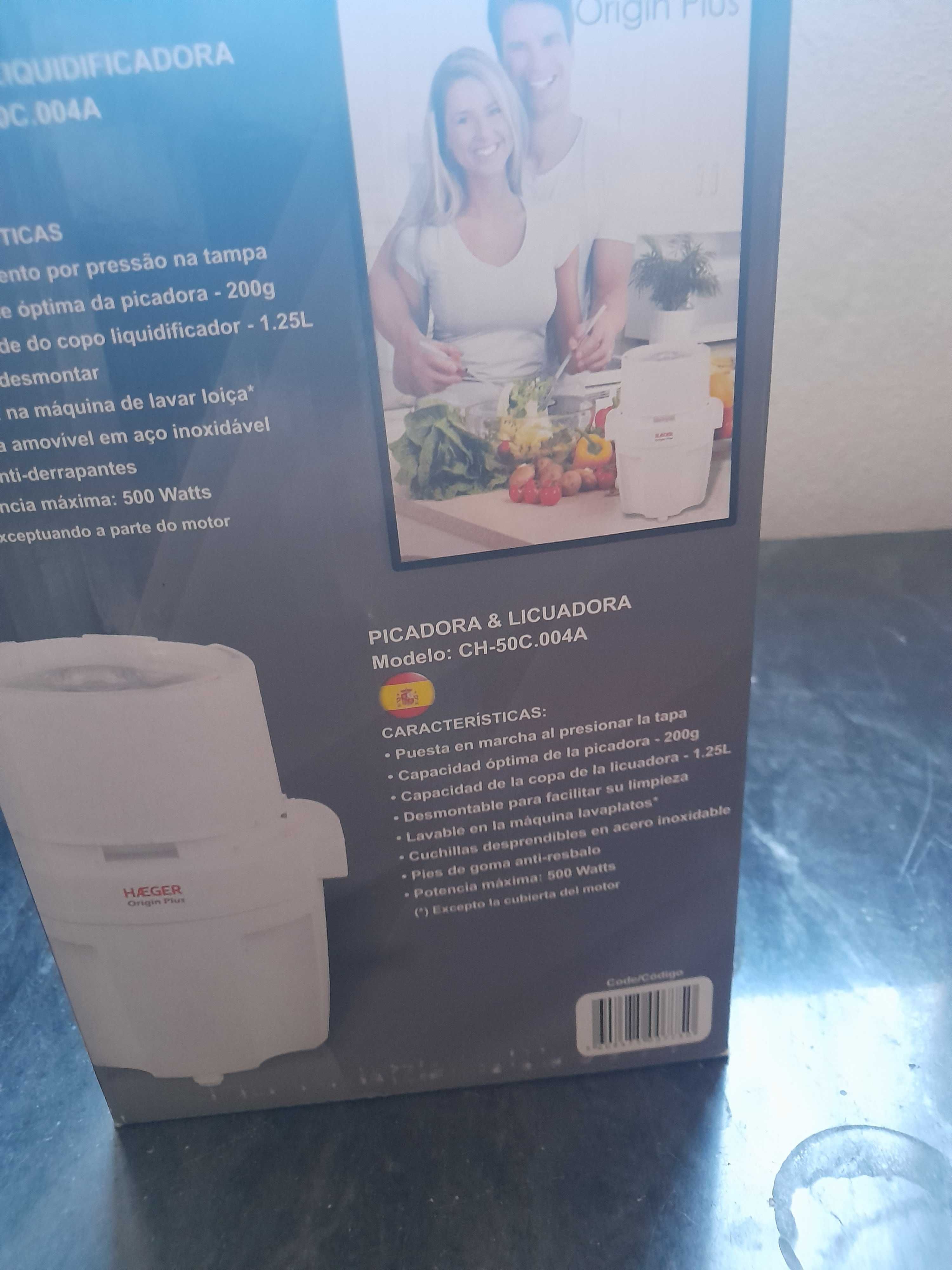 Picadora e liquidificadora nova