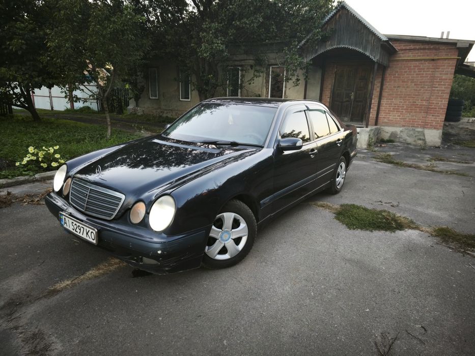 Продам Мерседес 2.2 дизель коробка автомат