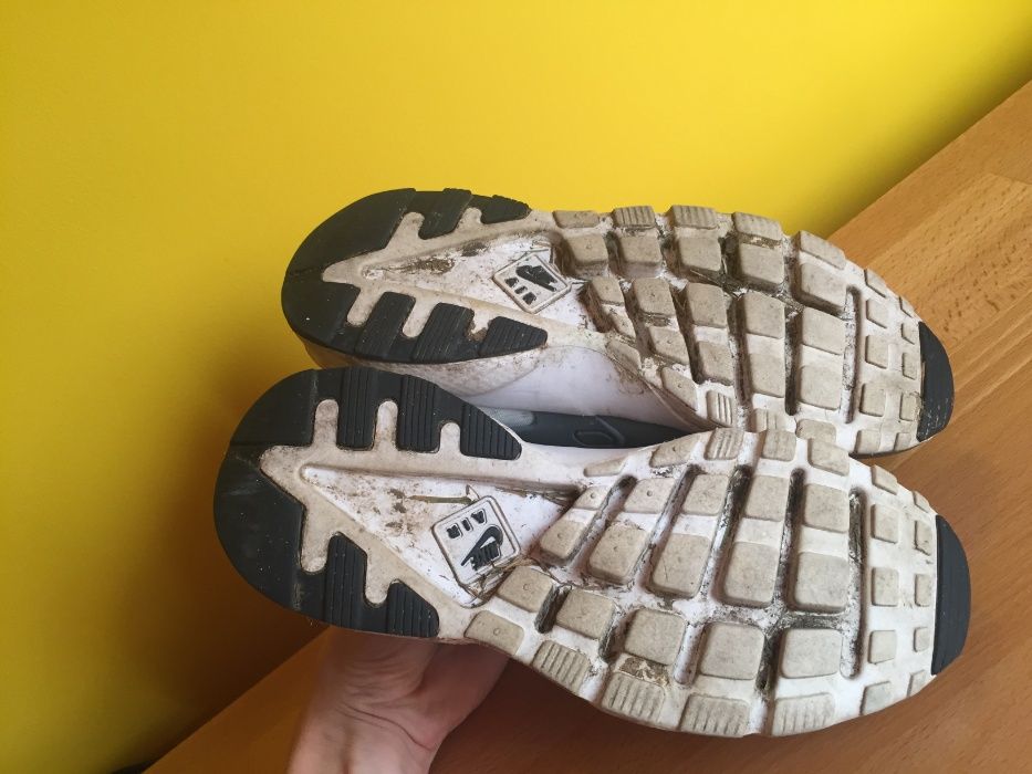 KA150 Nike Air Huarache Run Ultra GS 36,5