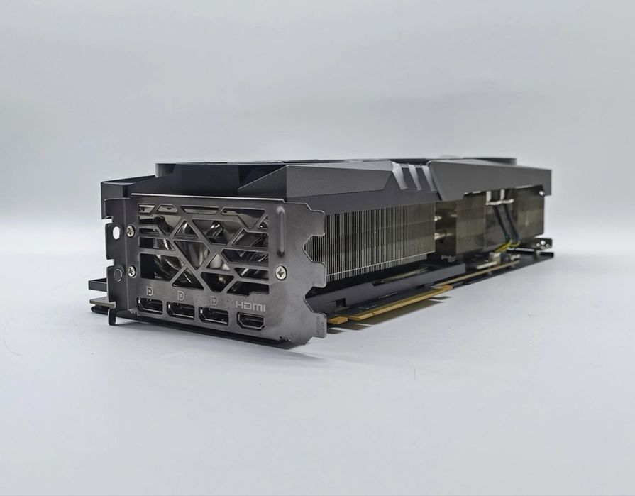 Відеокарти RTX 4090 MSI Gaming X Trio