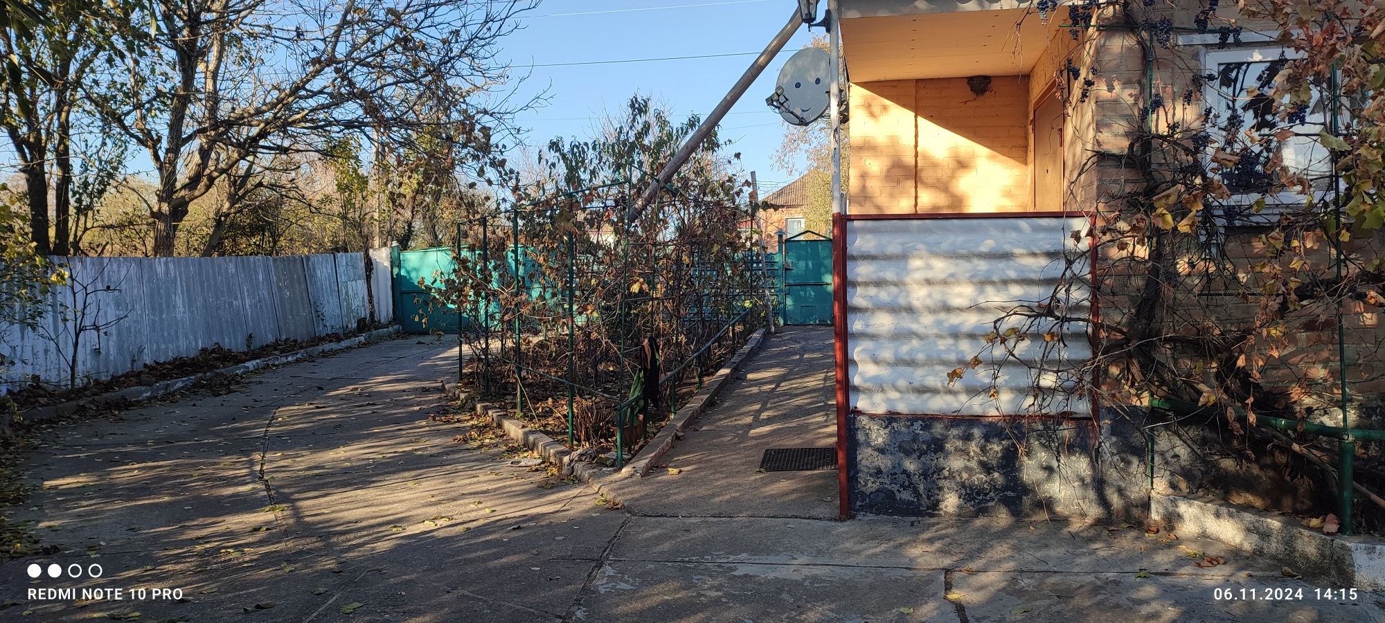 Будинок с.Аджамка всі зручності,баня, ставок.