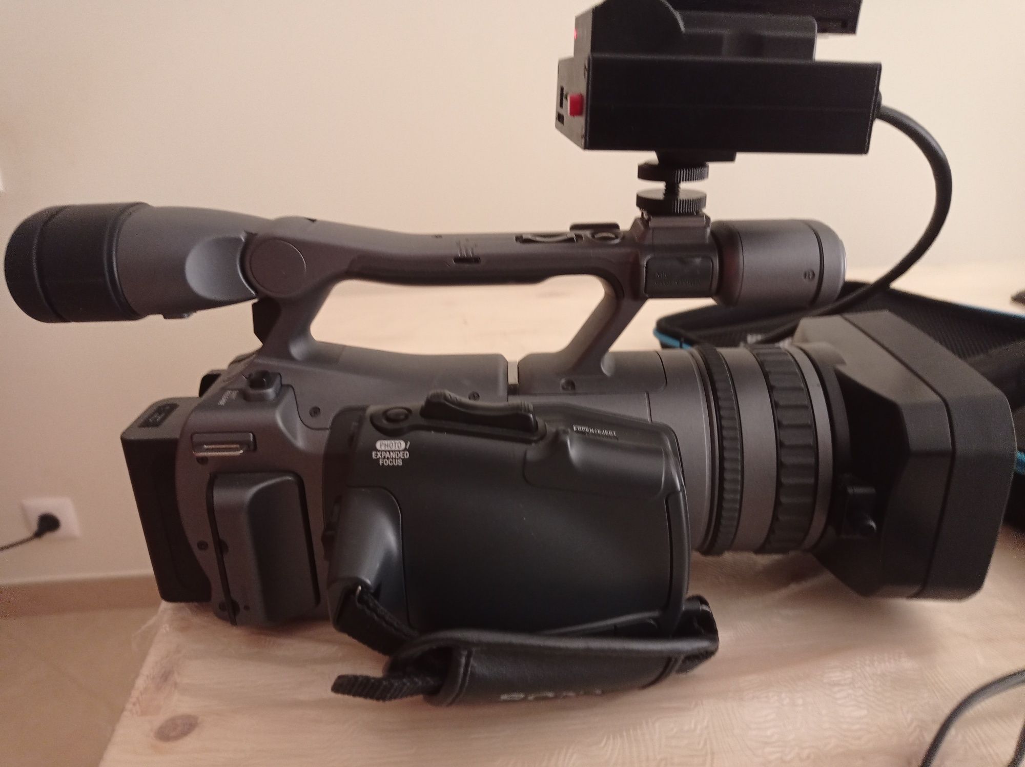 Câmera filmar profissional Sony fx7 convertida a digital + extras