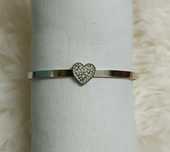 Pulseira com abertura