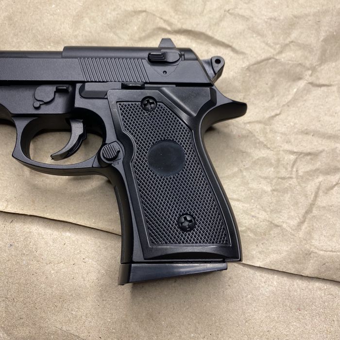 Іграшковий металевий пістолет для розваг Берета Cyma ZM21