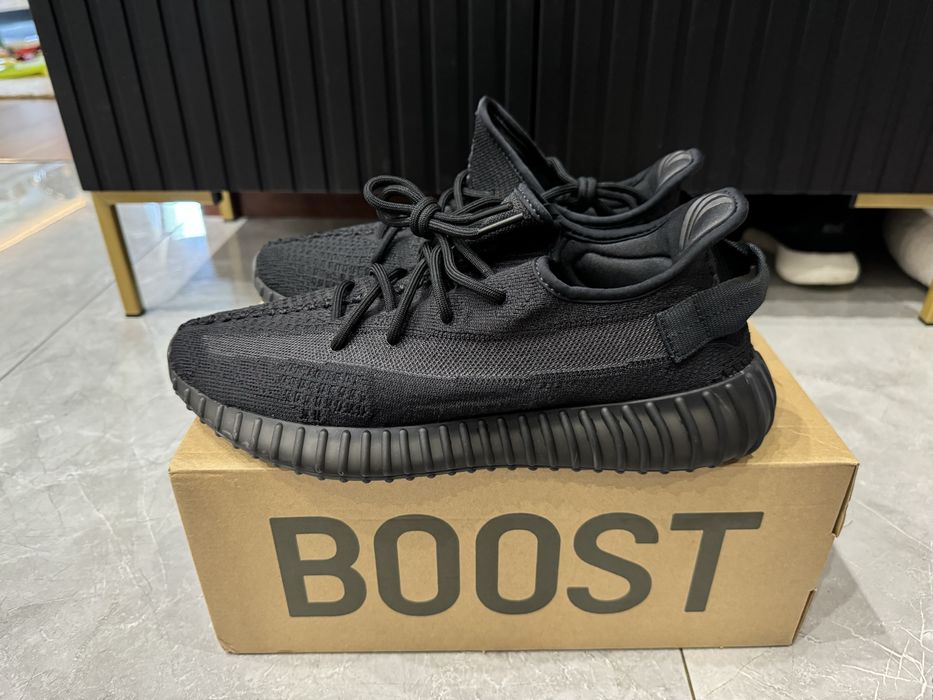 Idealne Adidas Yeezy 350 onyx 45 1/3