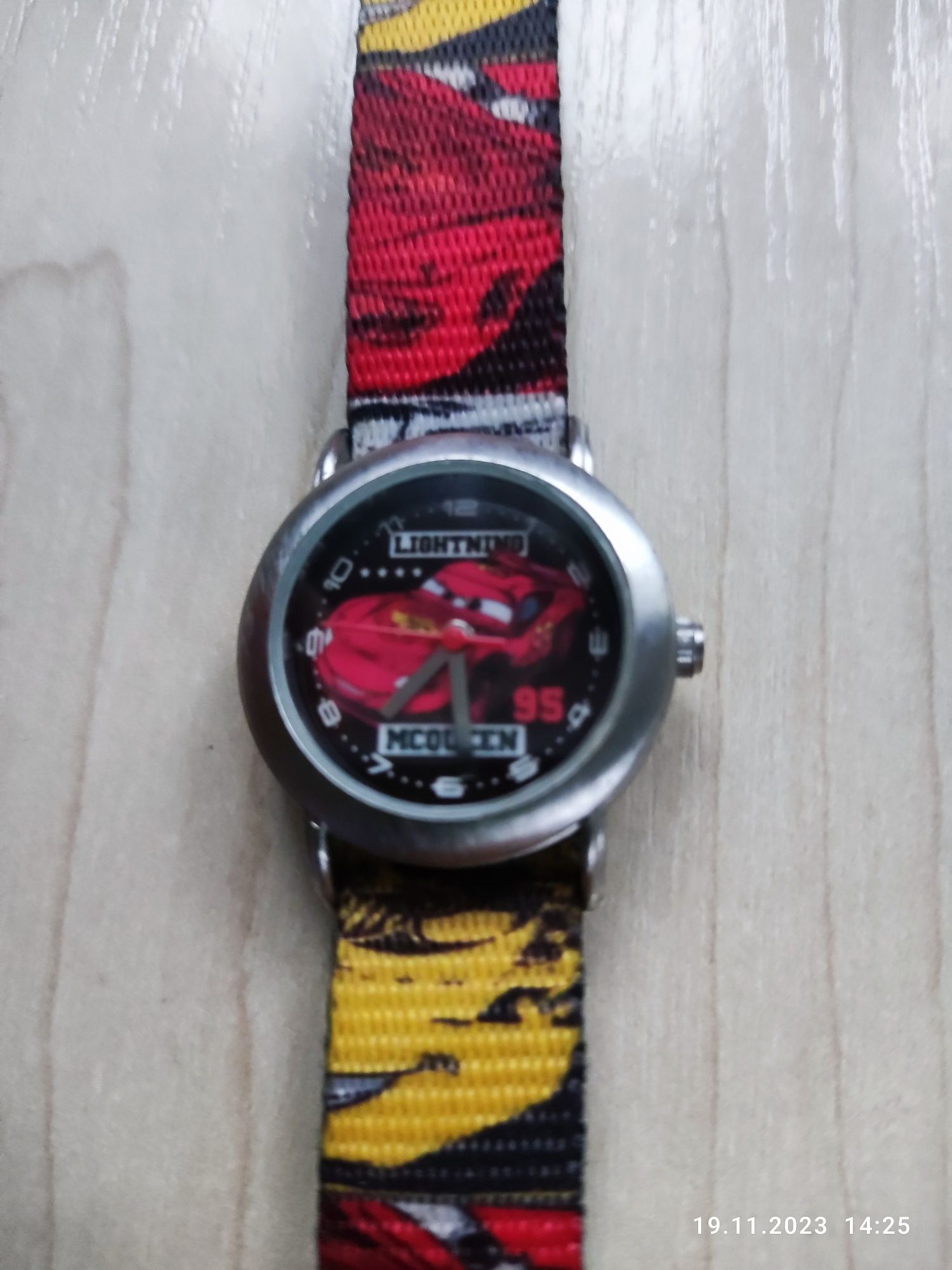 Zegarek dziecięcy Auta Pixar oryginal