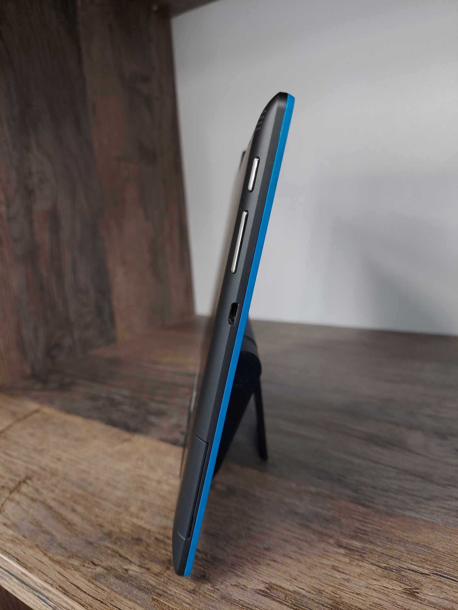 Tablet Lenovo Tab 10 (TB-X103F) 1/16GB czarny stan bdb gwarancja