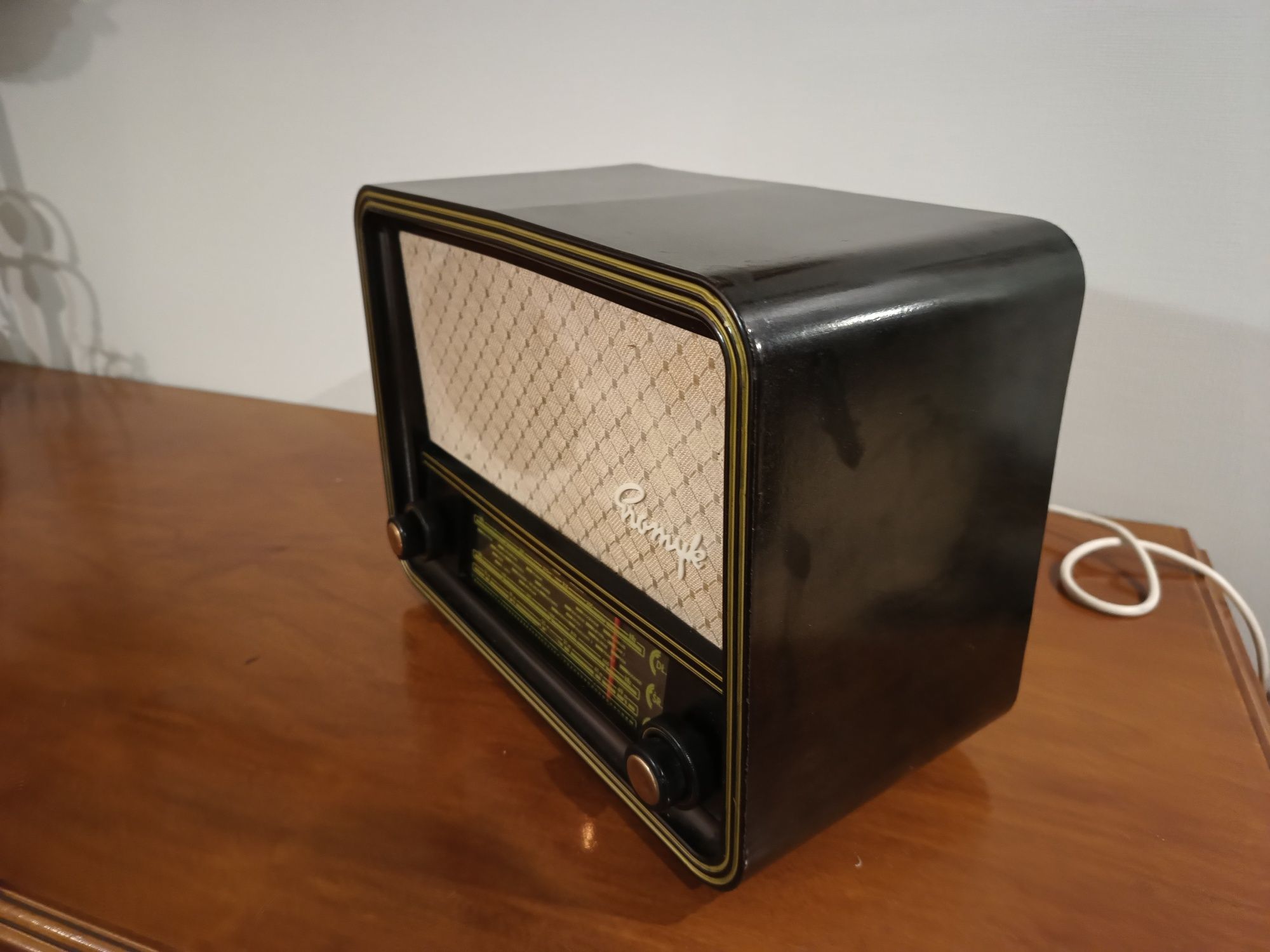 Stare sprawne radio Promyk