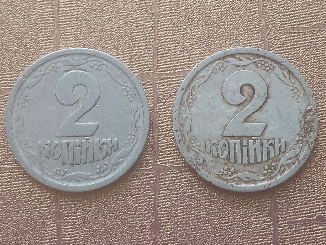 Продам монети 2 копійки 1993 і 1994 року.