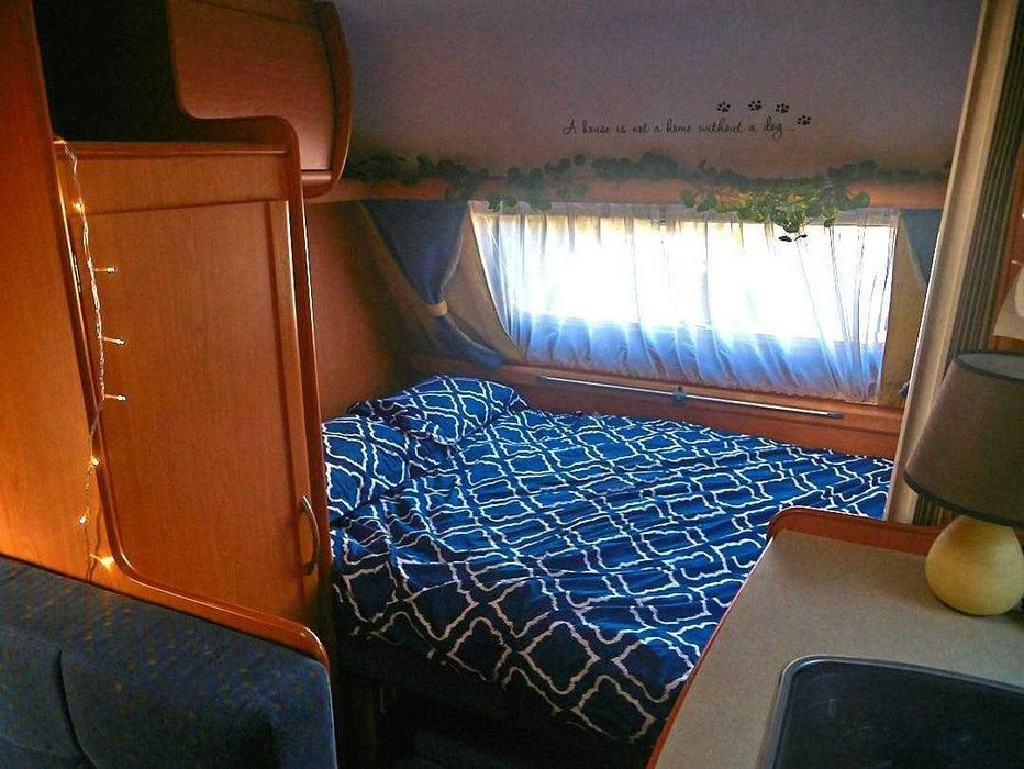 Autocaravana de reboque.