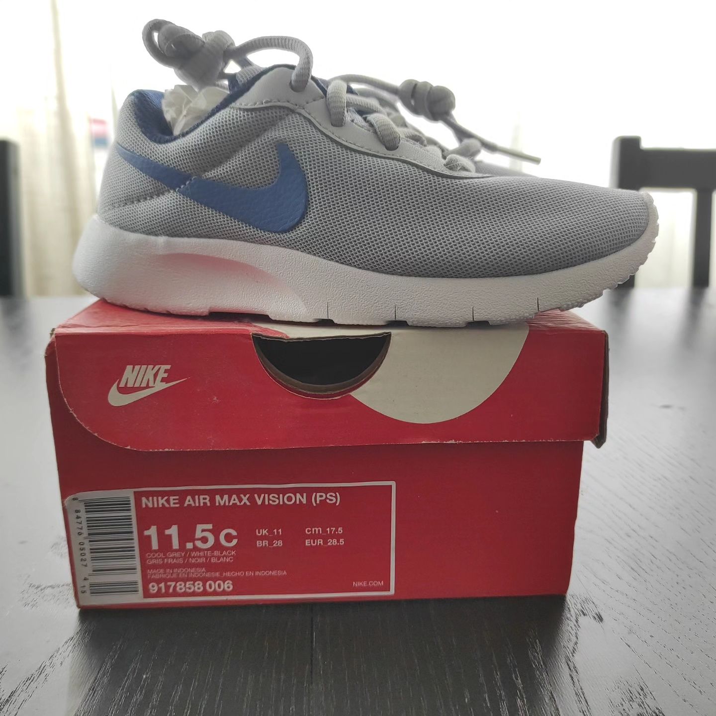 Tênis Nike Air Max, tamanho 28,5